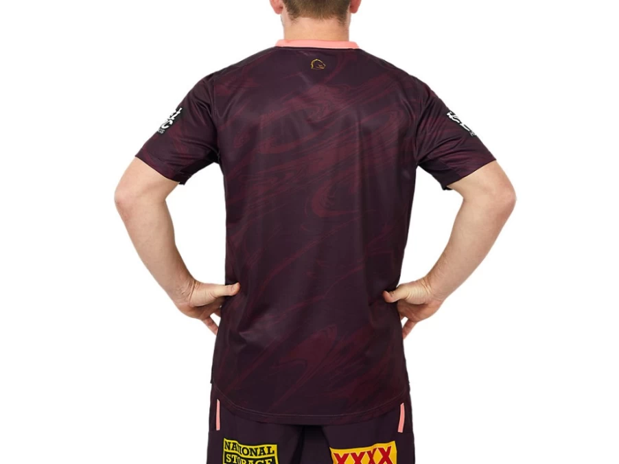ASICS Men's Brisbane Broncos Training Tee in Deep Mars - Official Broncos Rugby Shirt