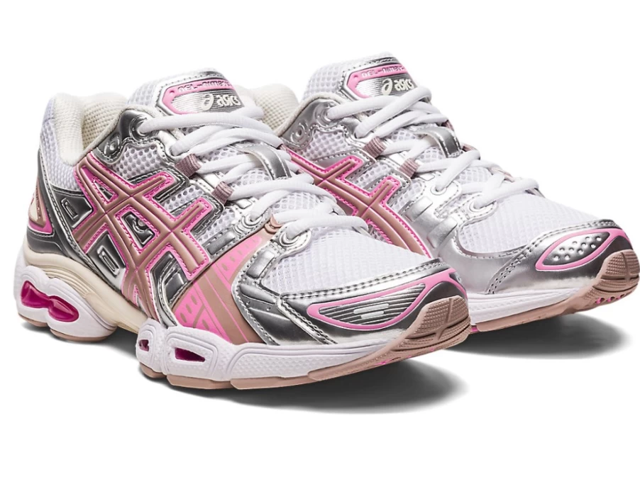 ASICS Women's Gel-Nimbus 9 Running Shoes in White/Pure Silver - Lightweight Cushioned Sneakers